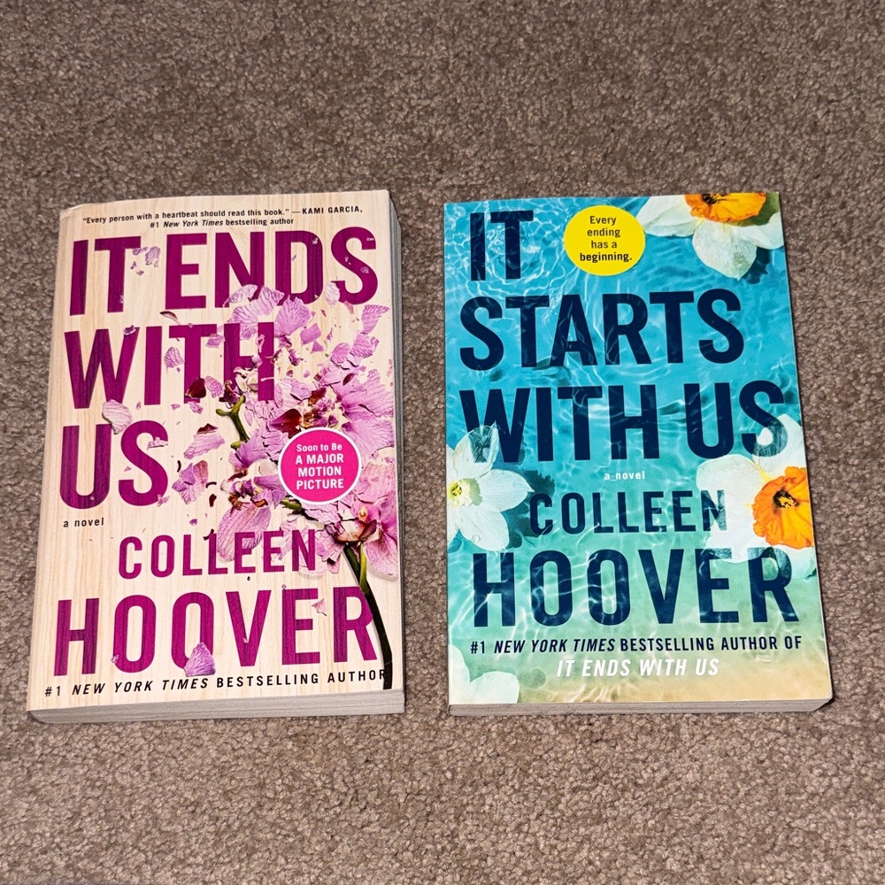 LIKE NEW Colleen Hoover Book Set - It Ends With Us & It Starts With Us
